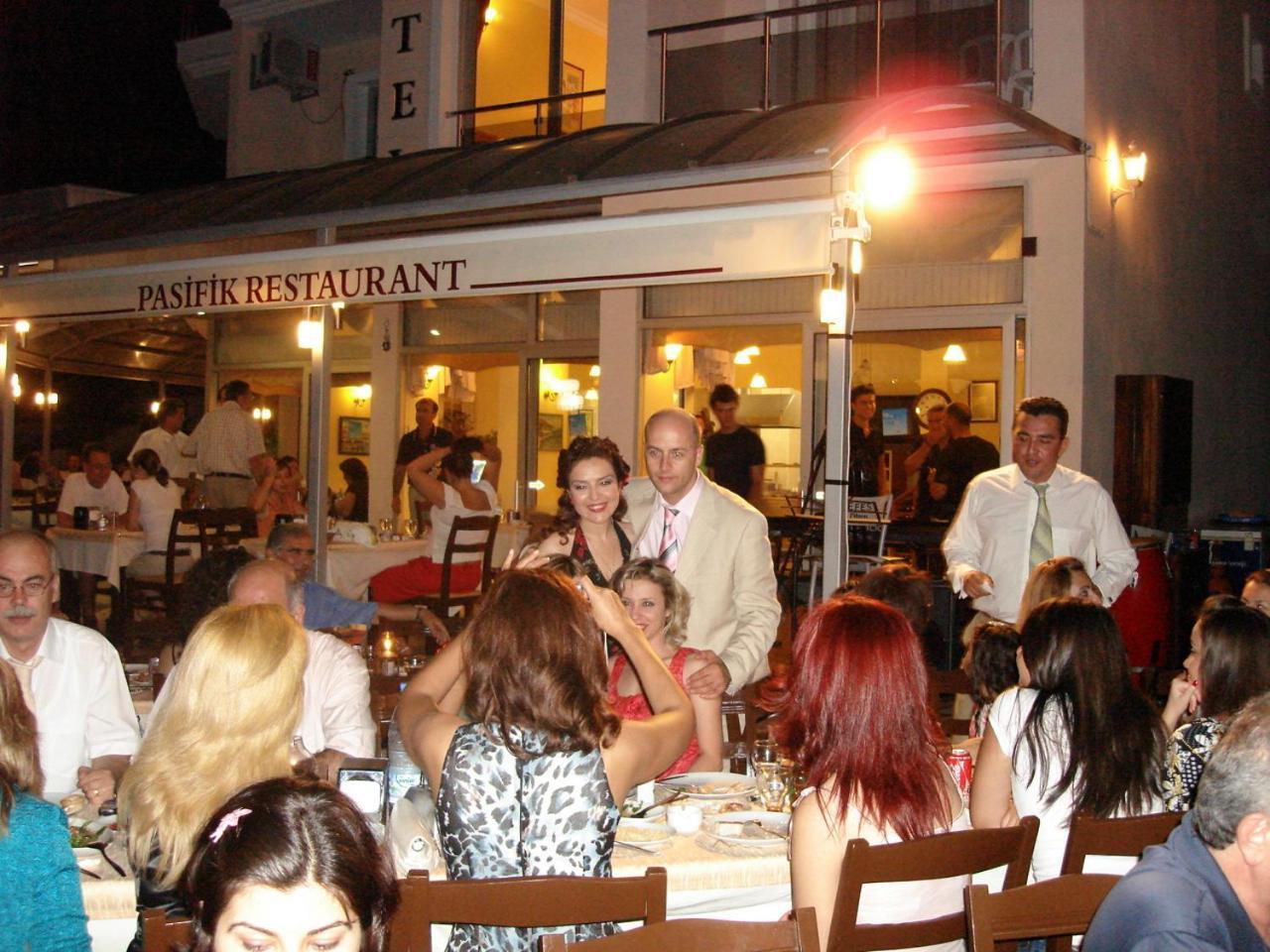 Pasifik Hotel Çeşme Exterior foto